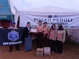 Pemberian Bantuan kemanusiaan Korban kebakaran kapuk muara SMK Remaja Pluit 01.515 - 01.516